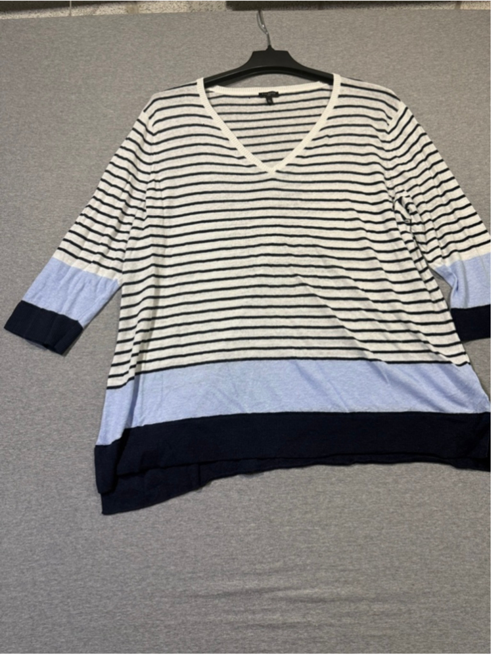 Women's Talbots Plus 3X White Navy Blue Striped V-Neck Linen Sweater
